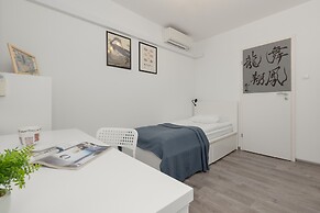 Cozy Family Apartment by Renters