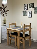 Charming 1-bed Apartment in Stroud