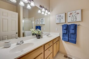 Colorado Springs Townhome ~ 7 Mi to Downtown!