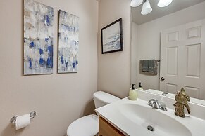 Colorado Springs Townhome ~ 7 Mi to Downtown!