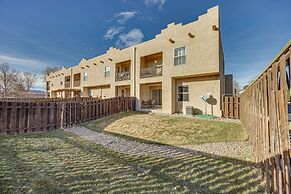 Colorado Springs Townhome ~ 7 Mi to Downtown!