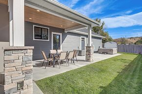 Red Lodge Home w/ Private Hot Tub & Fire Pit!