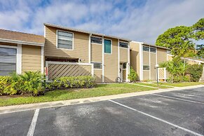 Jupiter Townhome w/ Pool Access ~ 5 Mi to Beach!