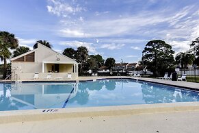 Jupiter Townhome w/ Pool Access ~ 5 Mi to Beach!