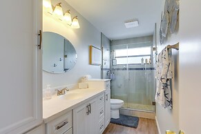 5 Mi to Beach: Jupiter Townhome w/ Pool Access