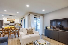 5 Mi to Beach: Jupiter Townhome w/ Pool Access