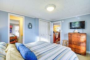 Bayfront Port Hadlock Retreat w/ Grill & Deck!