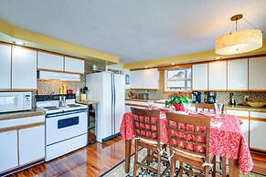 Bayfront Port Hadlock Retreat w/ Grill & Deck!