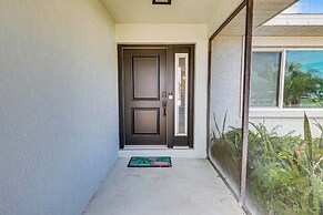 Apollo Beach Oasis: Lanai + Heated Pool!