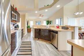 Port St Lucie Home ~ 15 Mi to Jensen Beach Park!