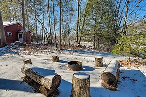 Lakefront Townsend Cabin w/ Fire Pit & Dock!