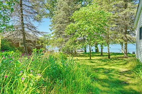 Bitely Cottage Rental: Fire Pit & Beach!