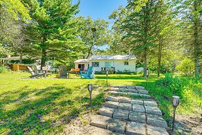 Bitely Cottage Rental: Fire Pit & Beach!