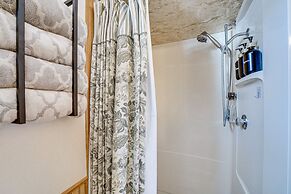 Bitely Cottage Rental: Fire Pit & Beach!