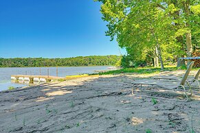 Bitely Cottage Rental: Fire Pit & Beach!