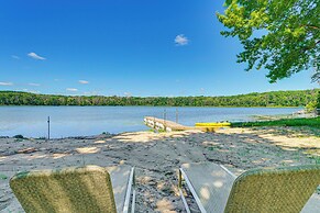 Bitely Cottage Rental: Fire Pit & Beach!