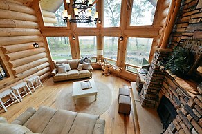 Osprey Lake Cabin 4 Bedroom Home by RedAwning