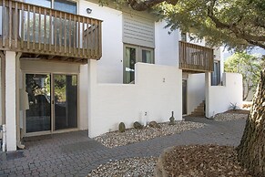 Oceans 2 4 Bedroom Condo by RedAwning