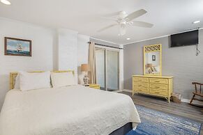 Oceans 2 4 Bedroom Condo by RedAwning