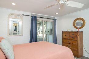 Oceans 2 4 Bedroom Condo by RedAwning