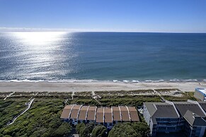 Oceans 2 4 Bedroom Condo by RedAwning