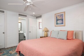 Oceans 2 4 Bedroom Condo by RedAwning