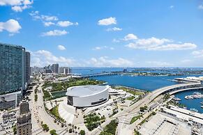 High-Floor Studio with Incredible Views