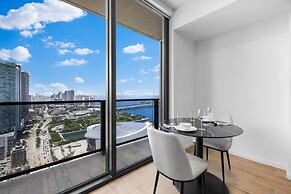 High-Floor Studio with Incredible Views