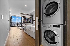 High-Floor Studio with Incredible Views