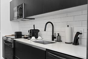 High-Floor Studio with Incredible Views