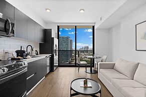 High-Floor Studio with Incredible Views