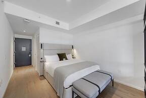 Charming Studio in an Exclusive Oasis