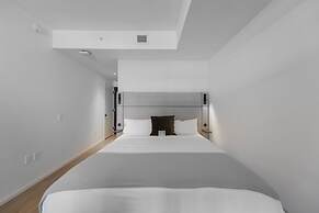 Charming Studio in an Exclusive Oasis