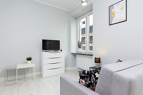 Cosy Studio With Balcony by Renters