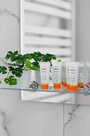 Cosy Studio With Balcony by Renters