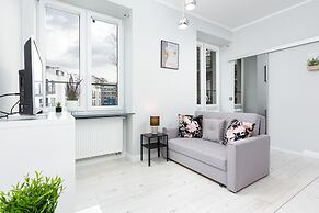 Cosy Studio With Balcony by Renters