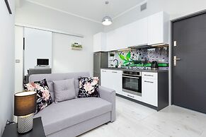 Cosy Studio With Balcony by Renters