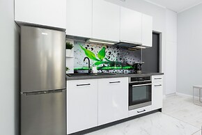 Cosy Studio With Balcony by Renters