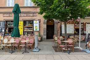 Apartment Plac Zamkowy by Renters