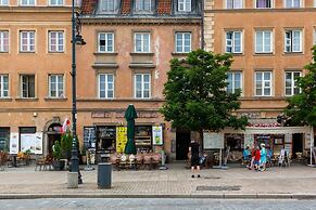 Apartment Plac Zamkowy by Renters