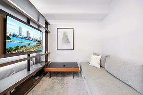 Studio With Bay Views In Downtown Miami