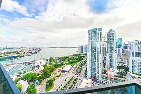 Studio With Bay Views In Downtown Miami
