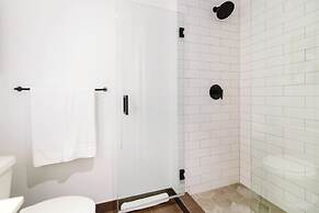 Incredible top floor studio with view