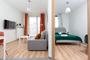 Metro Bielany Apartment by Renters