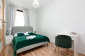 Metro Bielany Apartment by Renters