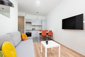 Metro Bielany Apartment by Renters