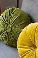 Metro Bielany Apartment by Renters