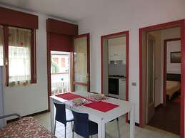 Cozy Flat in Residence With Swimming Pools - Beahost