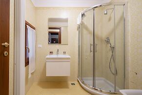 Herion Palace Apt 1 by Wonderful Italy