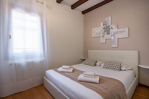 Herion Palace Apt 1 by Wonderful Italy